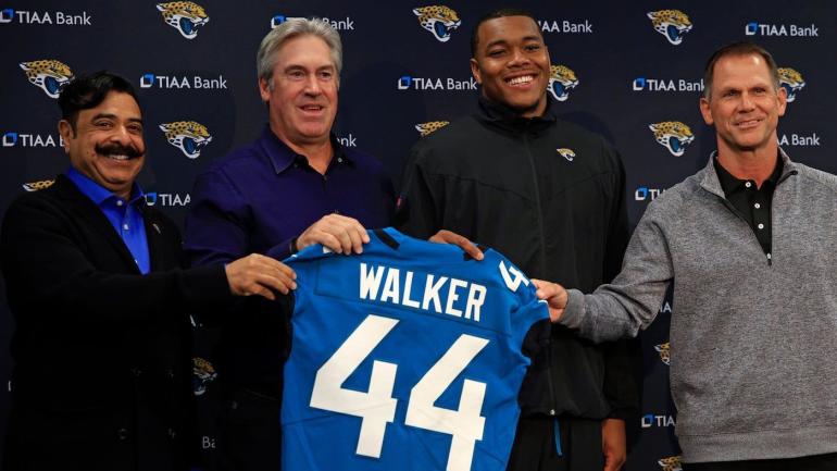NFL putaran pertama memilih pelacak kontrak: Jaguar menandatangani No. 1 pick Travon Walker, tinta Texas Derek Stingley