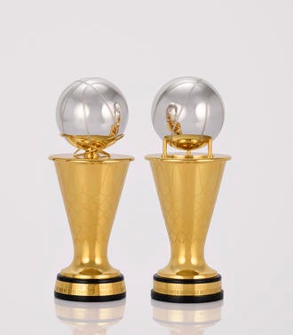 earvin-magic-johnson-trophy-larry-bird-trophy.jpg