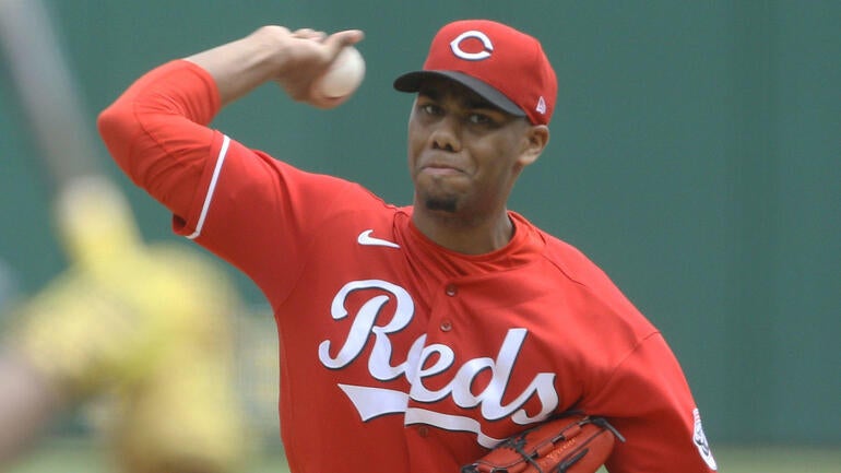 usatsi-18277049-hunter-greene-reds-2022-1st-1400.jpg