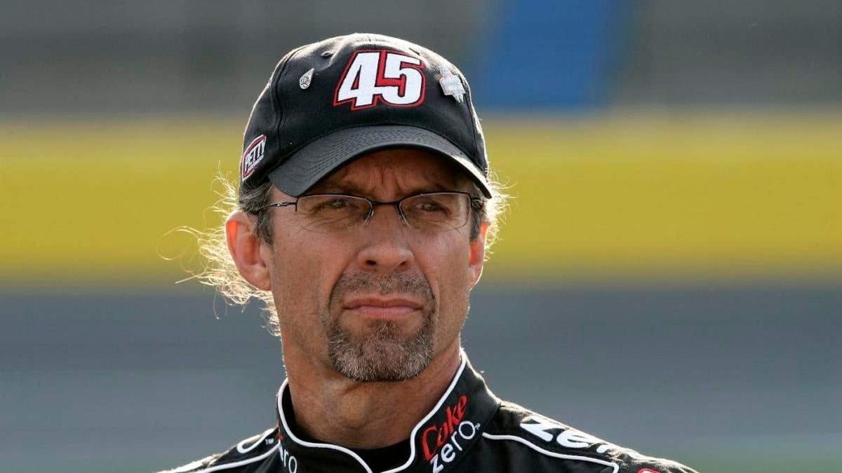 Kyle Petty shares emotional reaction to seeing No. 45 go to Victory Lane at Kansas