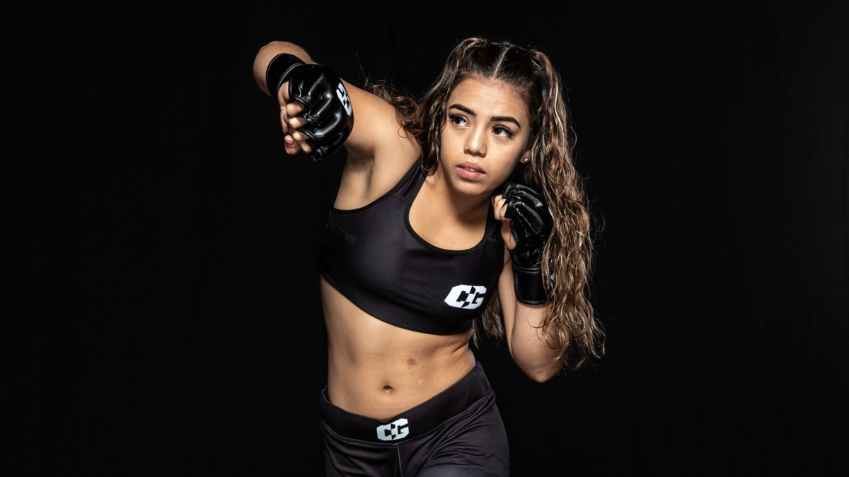 Woman Who Tapped Out A Male Opponent As A Teenager Set To Make Pro