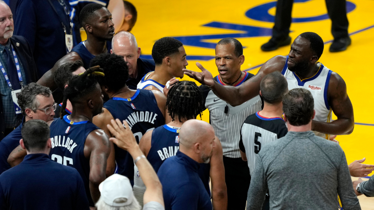 Warriors vs. Mavericks: Damion Lee Davis Bertans hit with technical fouls after bizarre first-half incident – CBS Sports