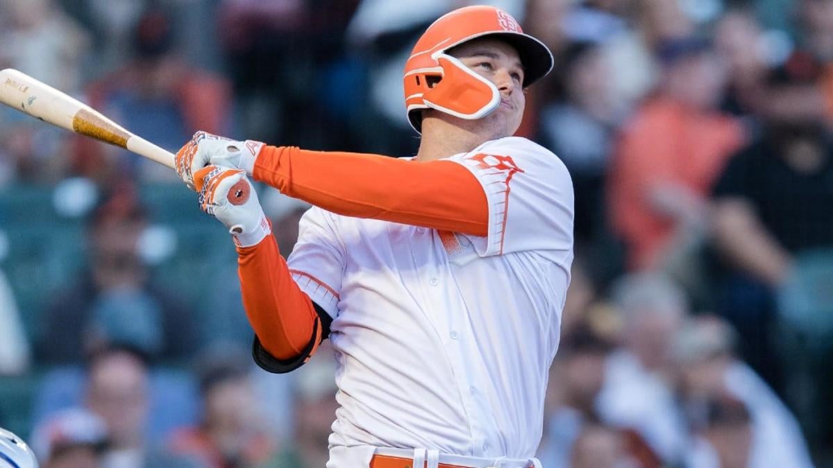 Giants' Joc Pederson homers three times and drives in eight runs in wild  slugfest victory vs. Mets 