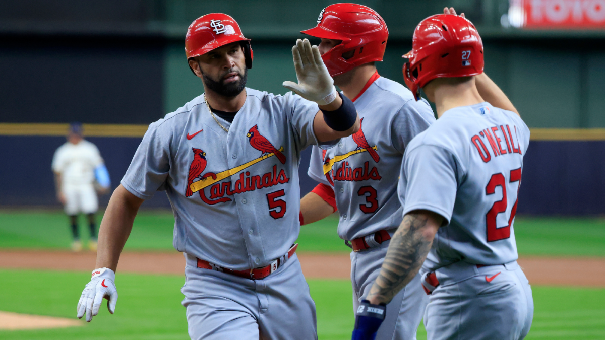 MLB picks: Why Cardinals are serious threat to overtake Brewers in
