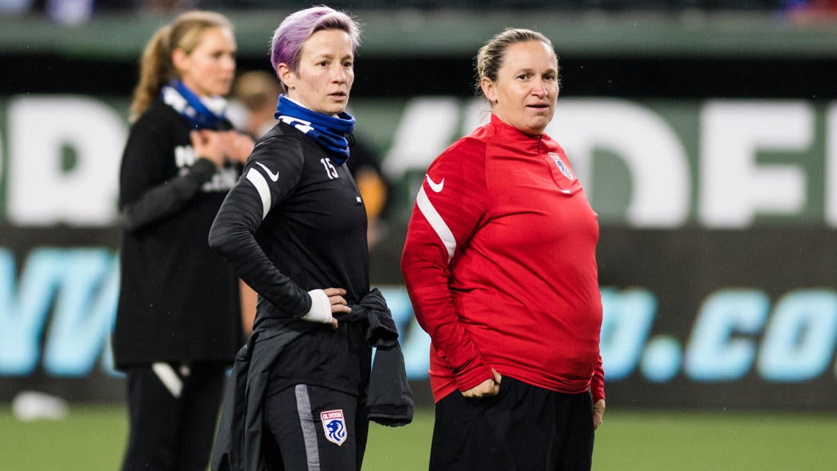 OL Reign coach Laura Harvey and Megan Rapinoe speak on elementary school shooting in Uvalde, Texas