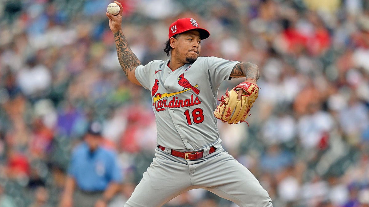 Carlos Martinez roughed up after layoff