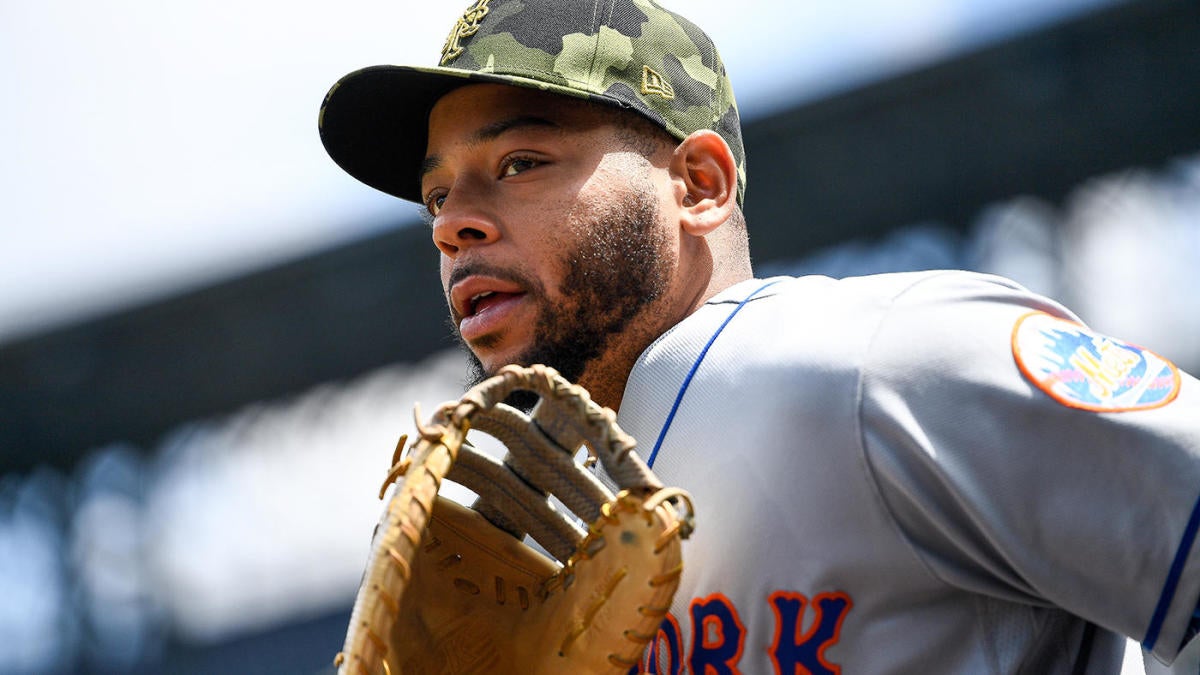Mets Dominic Smith Gets Emotional After Kneeling During Game