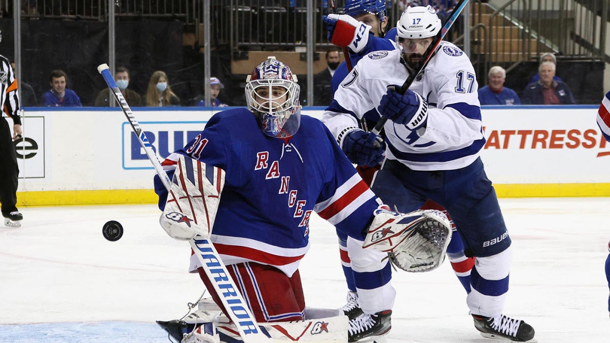 Vasilevskiy, Lightning beat Panthers 2-0 in Game 4 for sweep