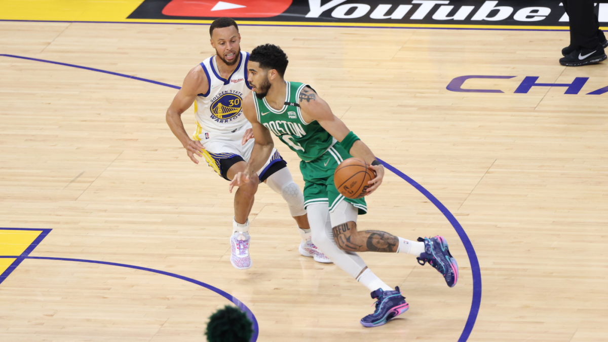 Puntuación de Celtics vs. Warriors: actualizaciones de las finales de la NBA en vivo mientras Stephen Curry lidera a Golden State vs. Boston en el Juego 1