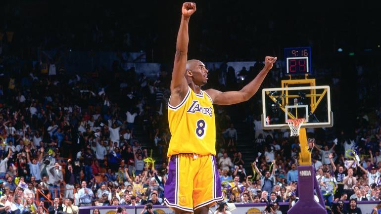Jersey Lakers yang dikenakan Kobe Bryant dari musim rookie dijual seharga ,73M