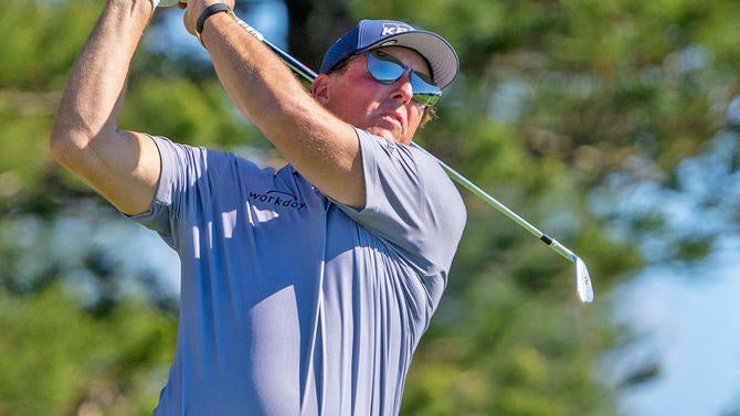 phil-mickelson-usatsi.jpg