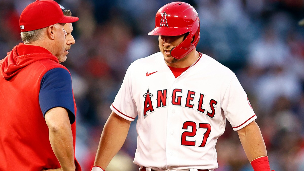 Mike Trout injury: Angels star day-to-day with groin issue after exiting  early in team's 13th straight loss 