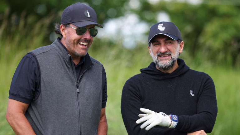 phil-mickelson-2022-liv.jpg