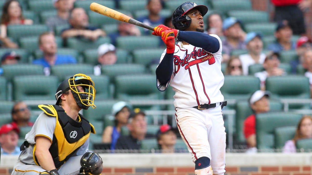 Albies hits grand slam, Braves rout Phillies