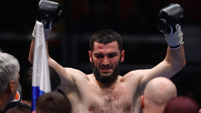 artur-beterbiev-celebrate.png