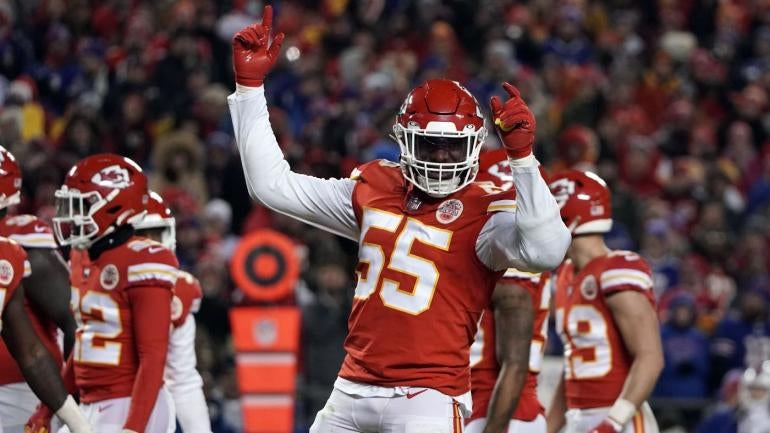 Chiefs’ Frank Clark dibebaskan dari minicamp karena Pro Bowl DE mengharapkan kelahiran anak