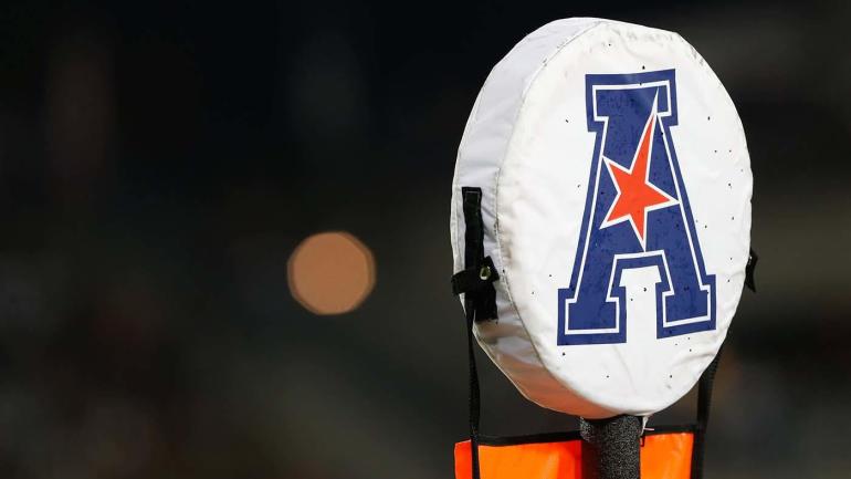 AAC akan menambah enam sekolah anggota baru dari Conference USA menjelang musim sepak bola perguruan tinggi 2023