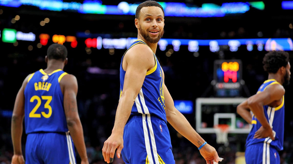 Stephen Curry Solidifies His NBA Legacy With History Making Three