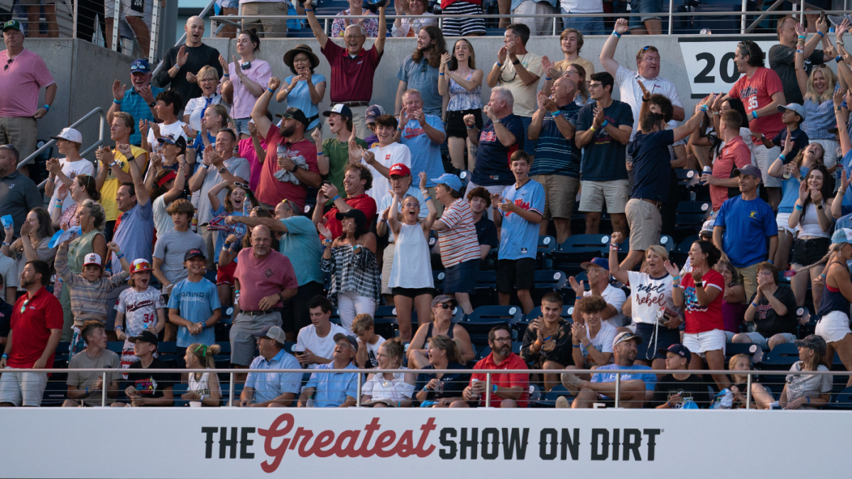 Ole Miss smokes hottest team in College World Series, continues its  postseason dominance - Mississippi Today