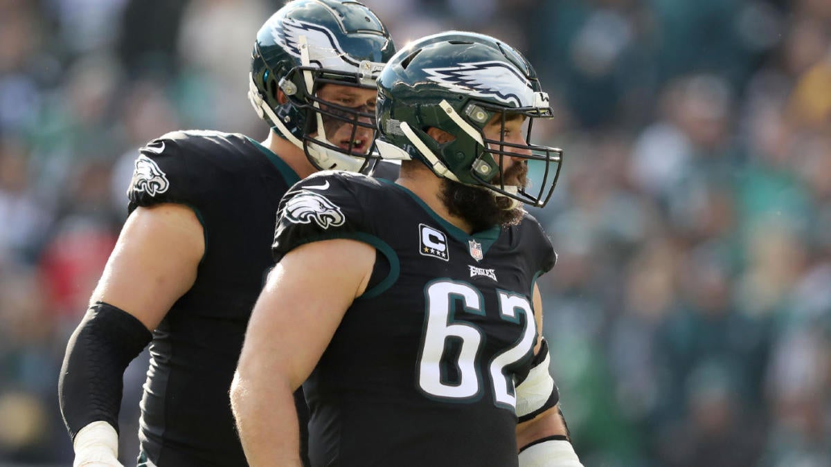 NFL position group superlatives for 2022: Best offensive line, best offensive skill players (non-QB) and more