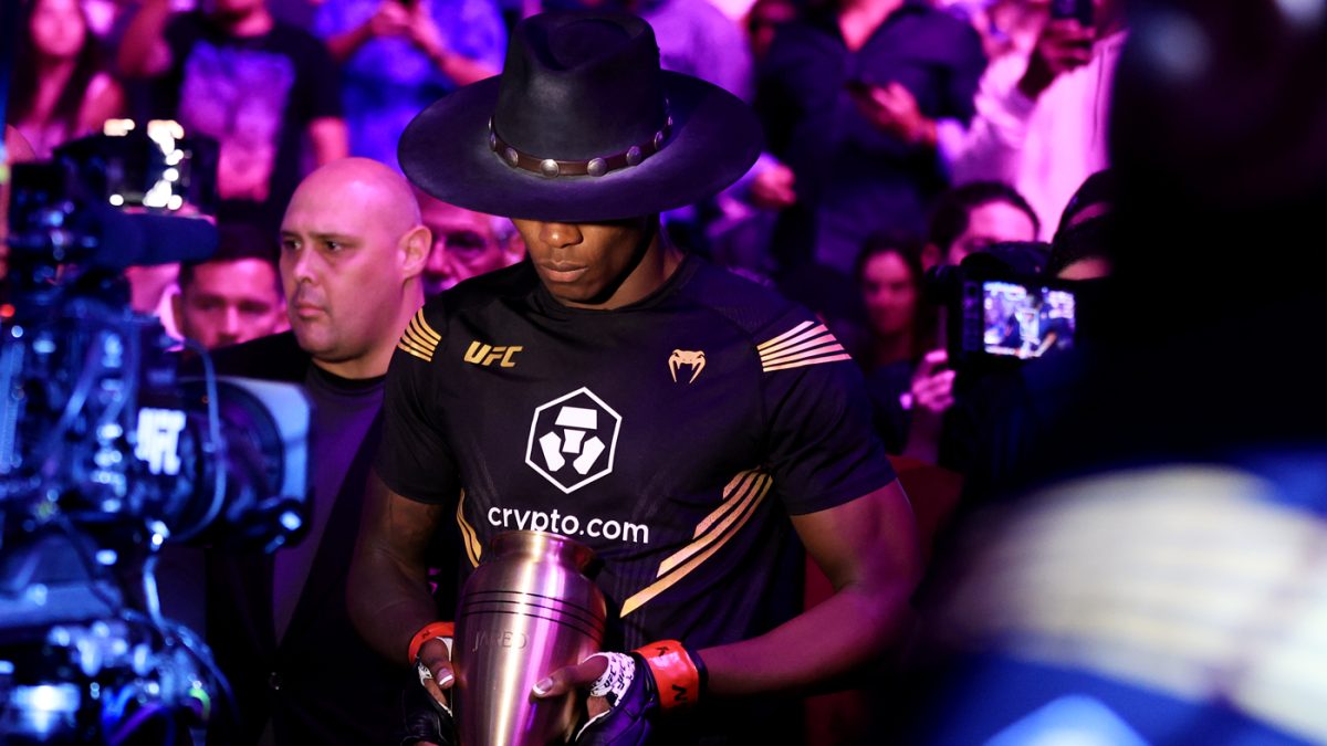 Watch as Israel Adesanya channels The Undertaker for his UFC 276 entrance against Jared Cannonier