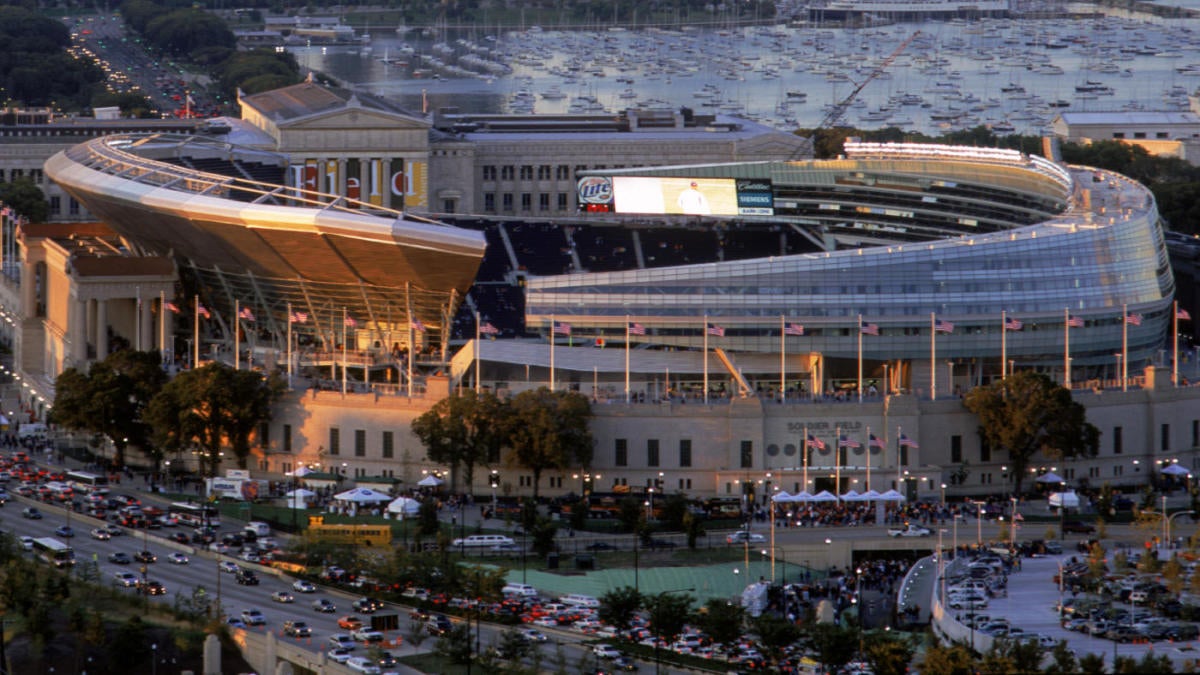 chicago bears soldier field dome