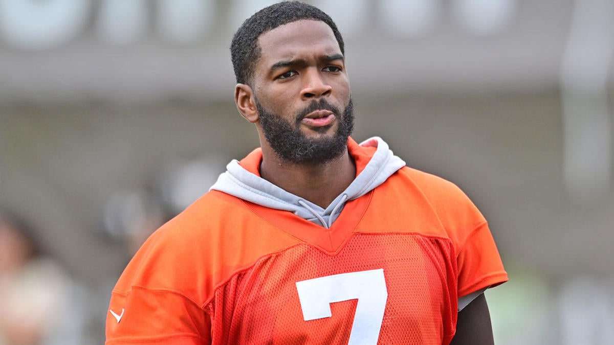 Browns will add another QB behind Jacoby Brissett if Deshaun Watson is suspended, per report