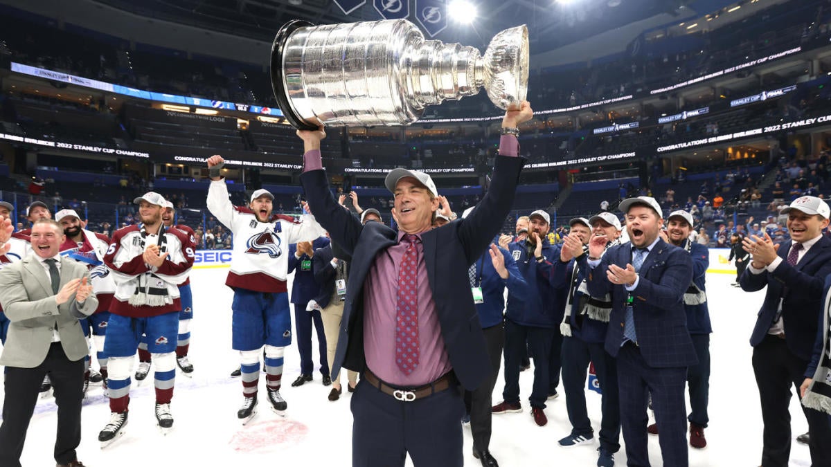 Avalanche’s Joe Sakic wins 2021-22 Jim Gregory General Manager of the Year Award