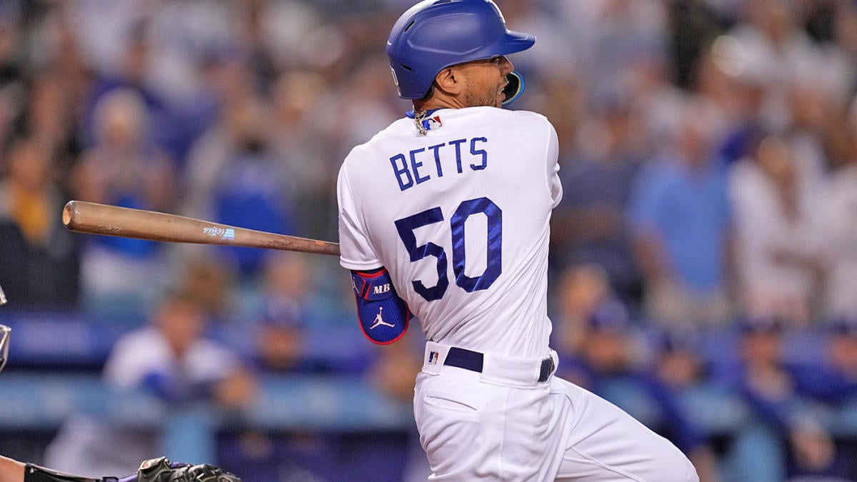 Los Angeles Dodgers right fielder Mookie Betts (50) runs on the first base  line during an MLB National League Wild Card game against the St. Louis Car  Stock Photo - Alamy