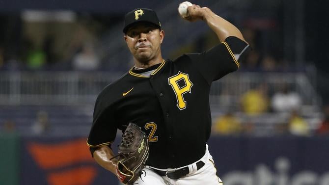jose-quintana-pirates.jpg