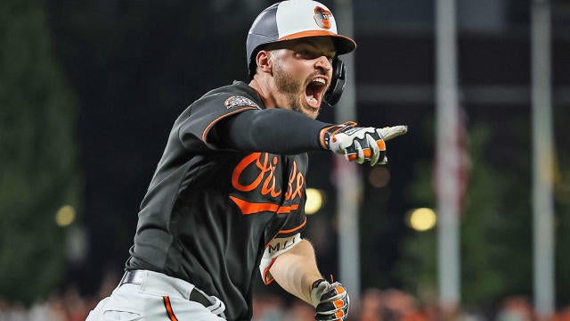 Astros trade for Orioles' Trey Mancini, Red Sox's Christian