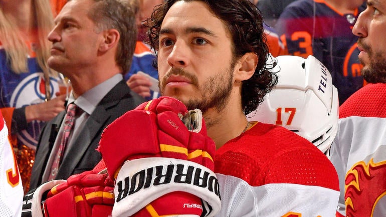 NHL: Stanley Cup Playoffs-Dallas Stars at Calgary Flames