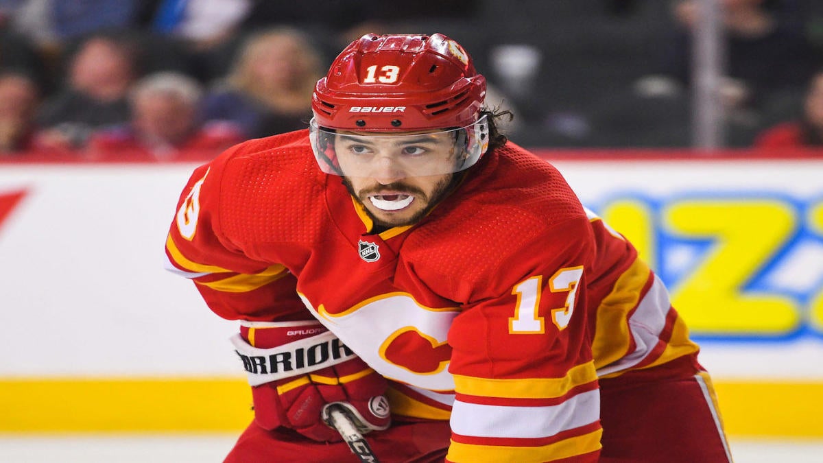 NHL free agency: Johnny Gaudreau signs seven-year, .25 million deal with Blue Jackets