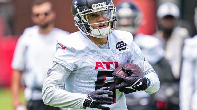 Should fantasy teams bench Falcons WR Drake London in Week 2?