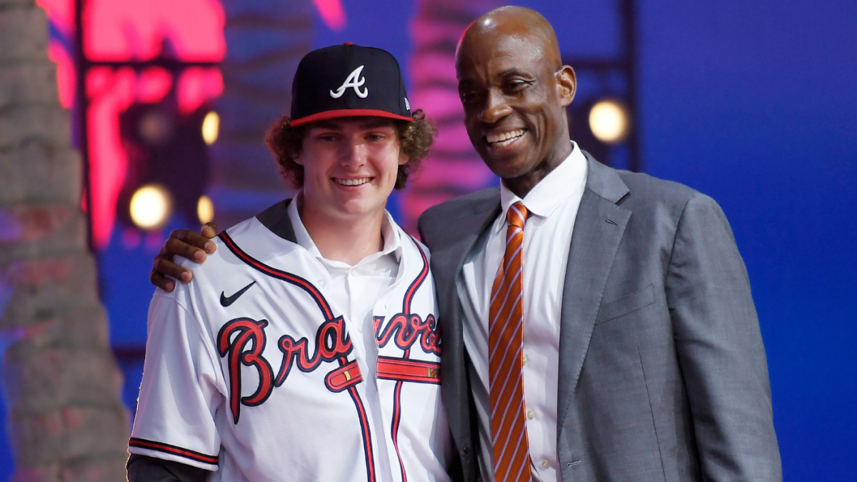 Brewers pick Coastal Carolina shortstop Eric Brown in MLB draft