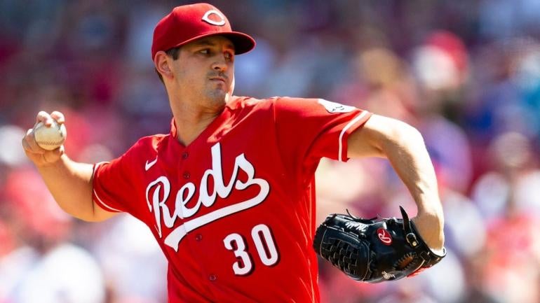 tyler-mahle-reds.jpg