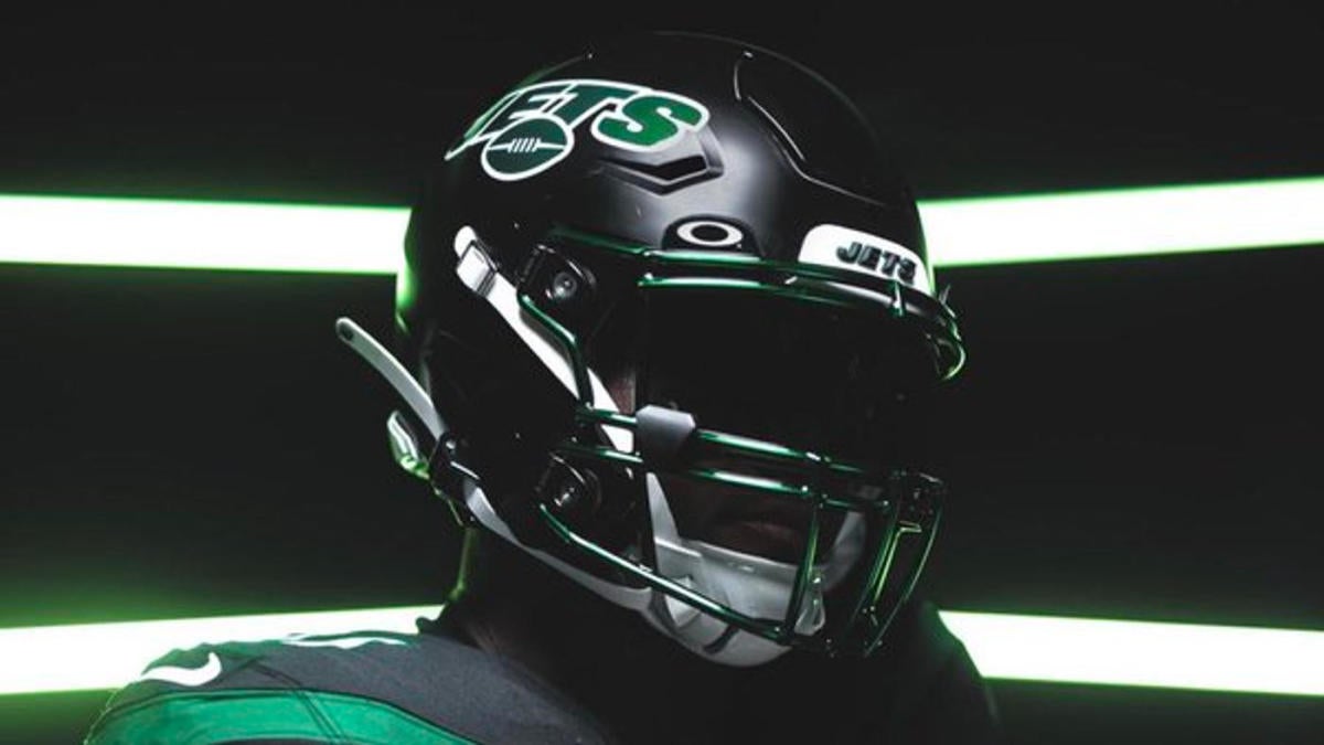 Jets unveil 'stealth black' alternate helmets to be worn three times during  2022 season 