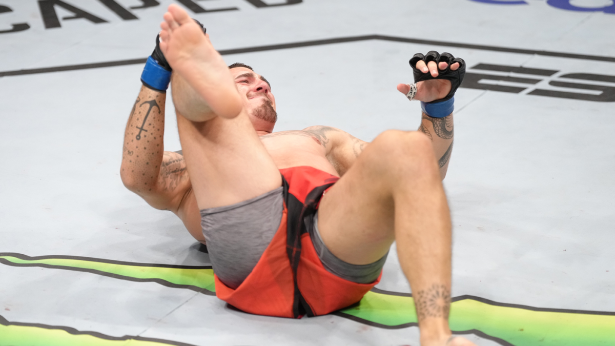 UFC Fight Night results, highlights: Tom Aspinall suffers brutal knee injury, Curtis Blaydes wins by TKO