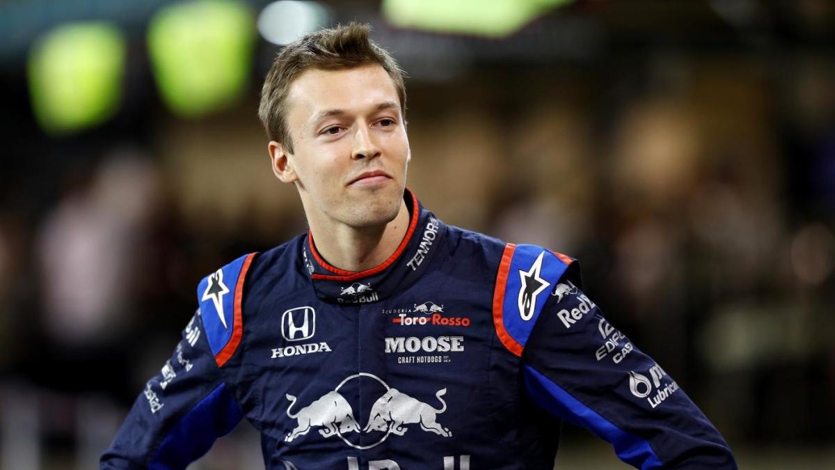 Даниил Квят, бывший гонщик Формулы-1, дебютирует в серии NASCAR Cup Series в Индианаполисе.