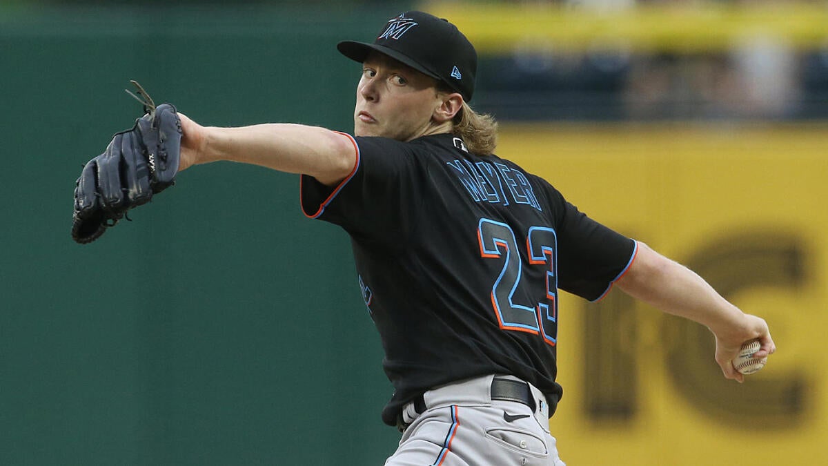 Miami Marlins Ace Undergoes Tommy John Surgery – Inside The Diamonds