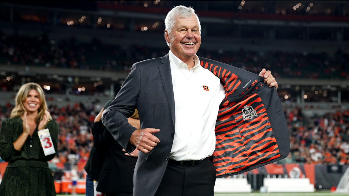 7K in 7 Days Bengals Jersey Giveaway Benefiting Ken Anderson Alliance! 
