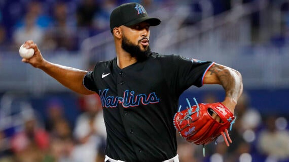 usatsi-sandy-alcantara-marlins.jpg