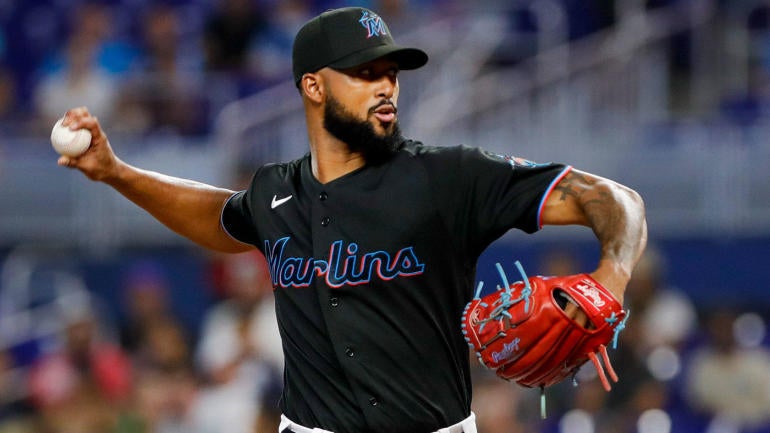 usatsi-sandy-alcantara-marlins.jpg