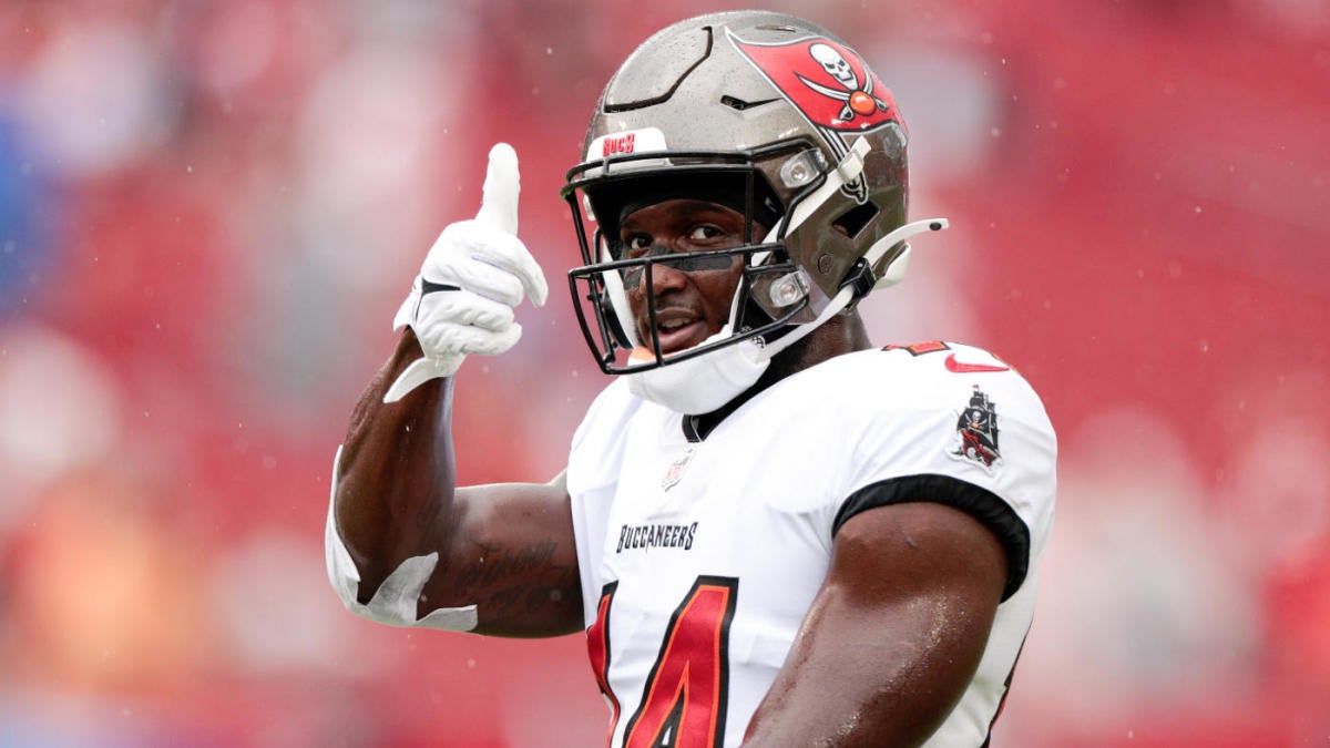 Buccaneers expect Chris Godwin, Julio Jones to play tonight : r/nfl