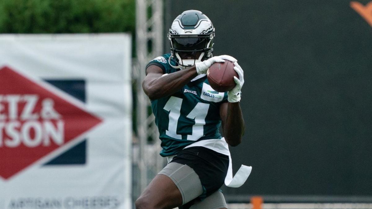 Why Eagles' A.J. Brown uses a short, simple sign to showcase his