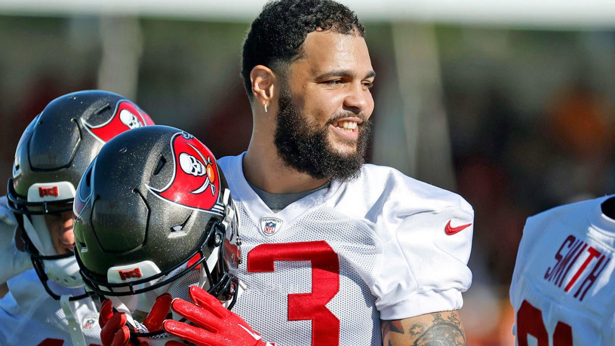 Buccaneers' Mike Evans reveals that he considered joining two AFC ...