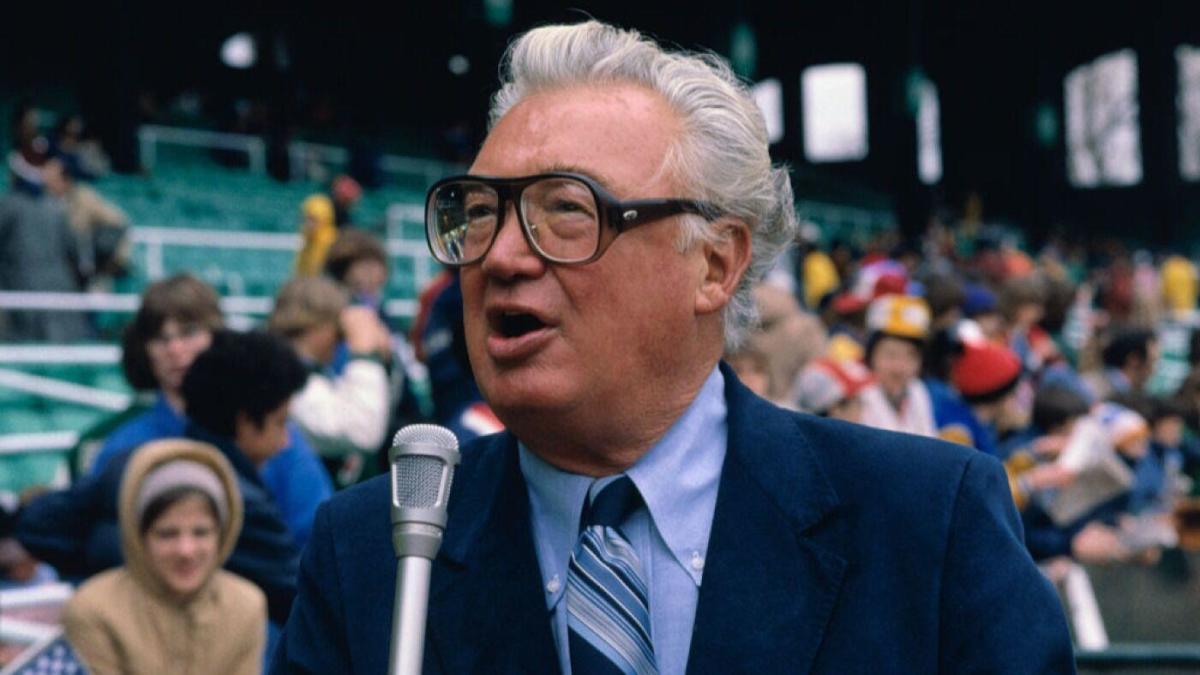Harry Caray Hologram at Field of Dreams Game: Was It the 'Greatest