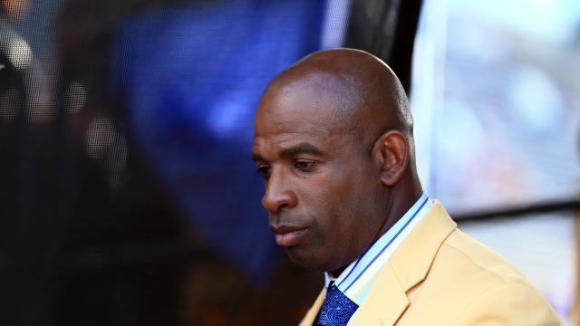 Deion Sanders puts his stamp on Hall of Fame induction