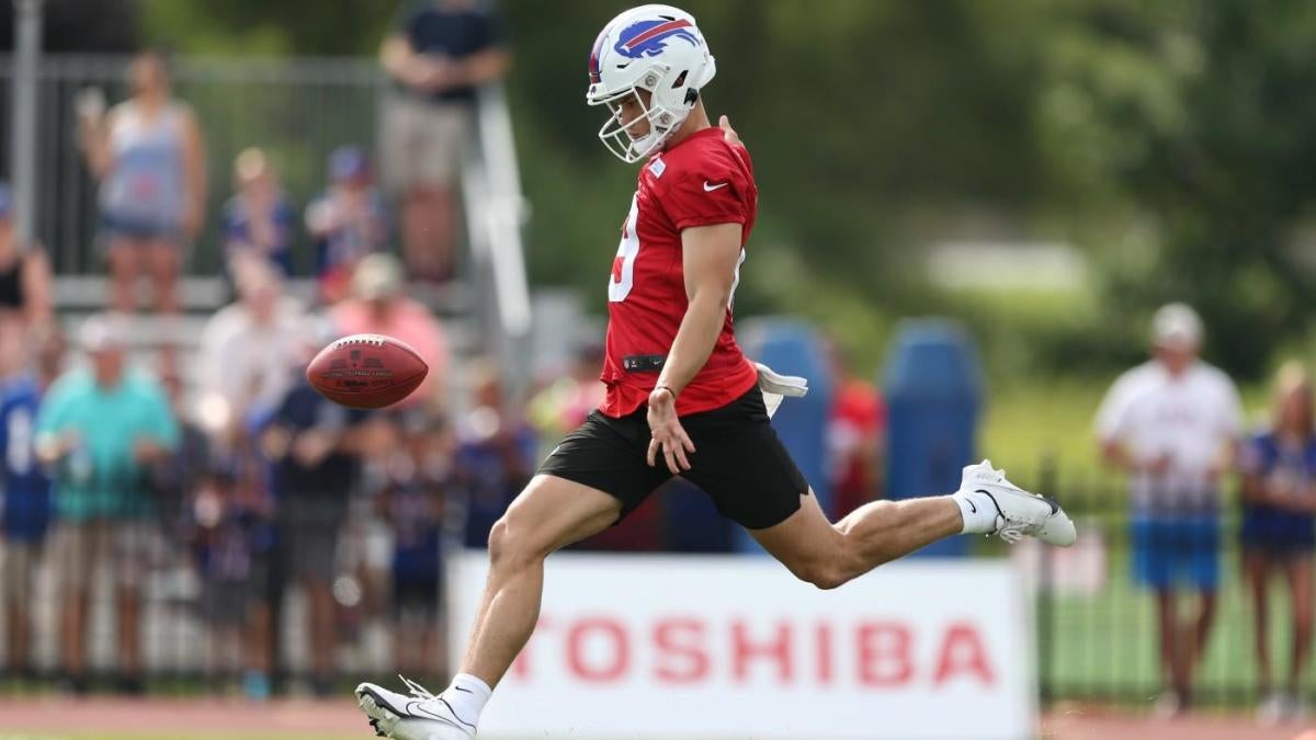 NFL preseason Week 1 scores highlights updates schedule: Bills rookie Matt Araiza boots 82-yard punt – CBS Sports