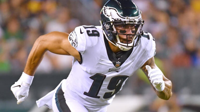 Falcons menandatangani mantan pick putaran kedua Eagles JJ Arcega-Whiteside setelah uji coba minicamp Falcons menandatangani mantan pick putaran kedua Eagles JJ Arcega-Whiteside setelah uji coba minicamp